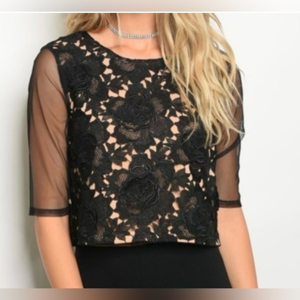 Dance & Marvel Floral Black Lace Top size S